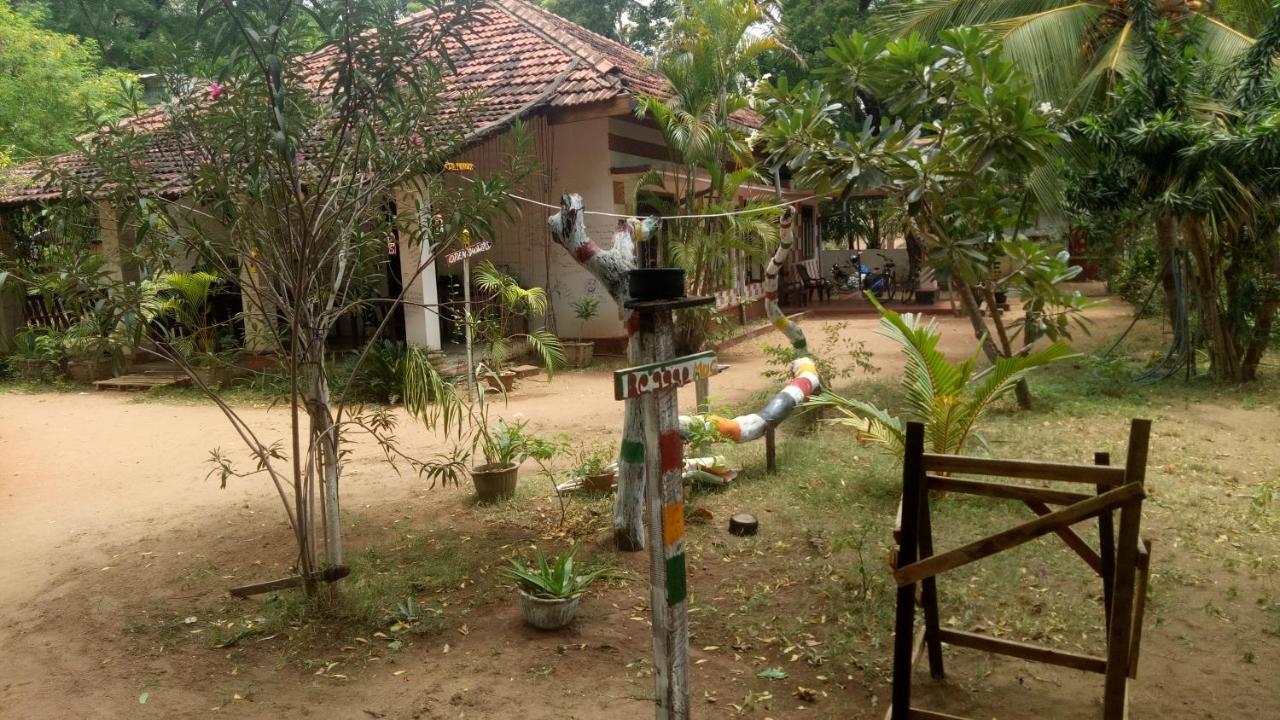 Neem Beach House Trikunamalaja Zewnętrze zdjęcie